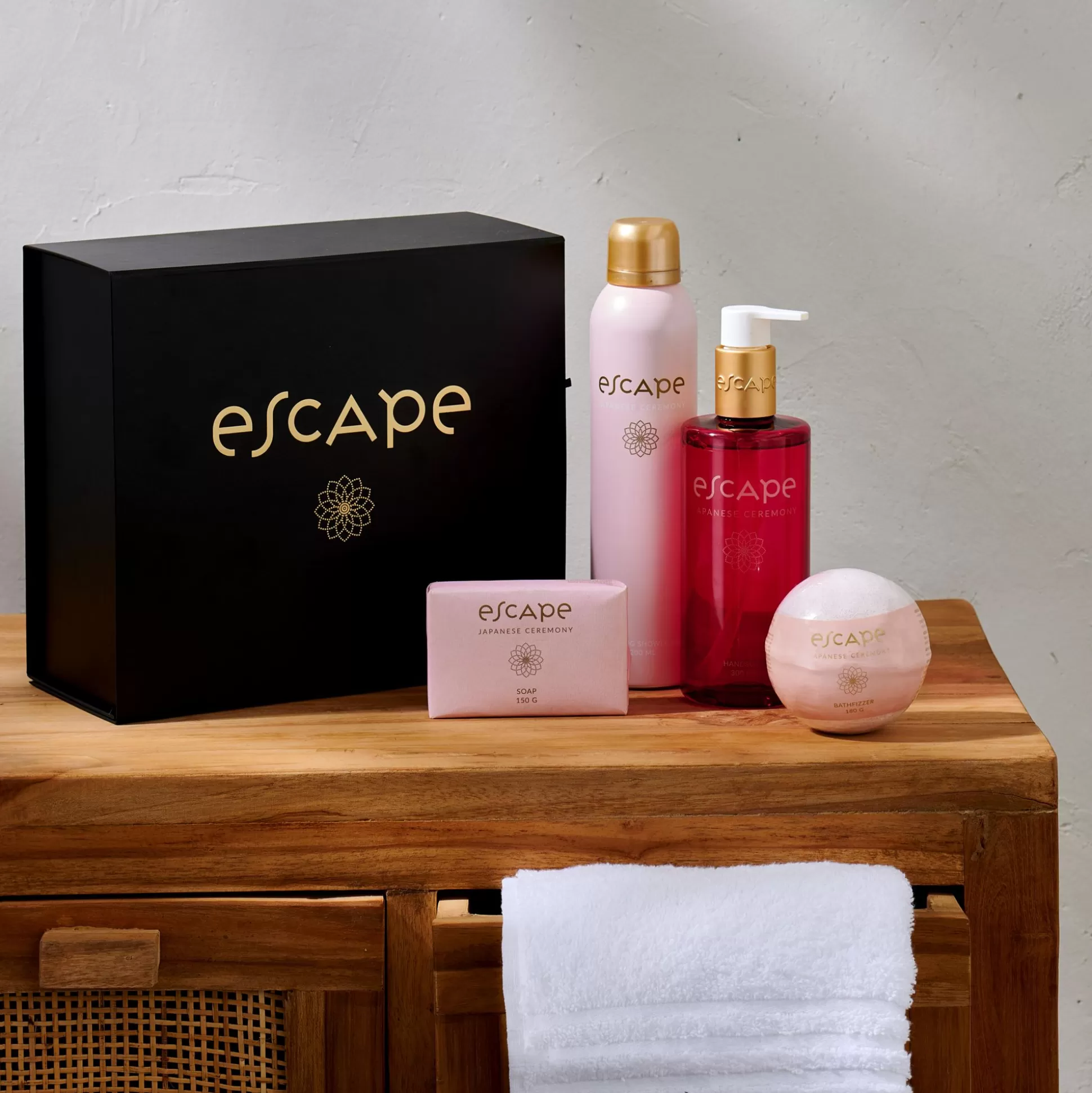 Tratamiento Corporal<CASA Escape Japanese Ceremony Espuma De Ducha En Botella Rosa Rojo