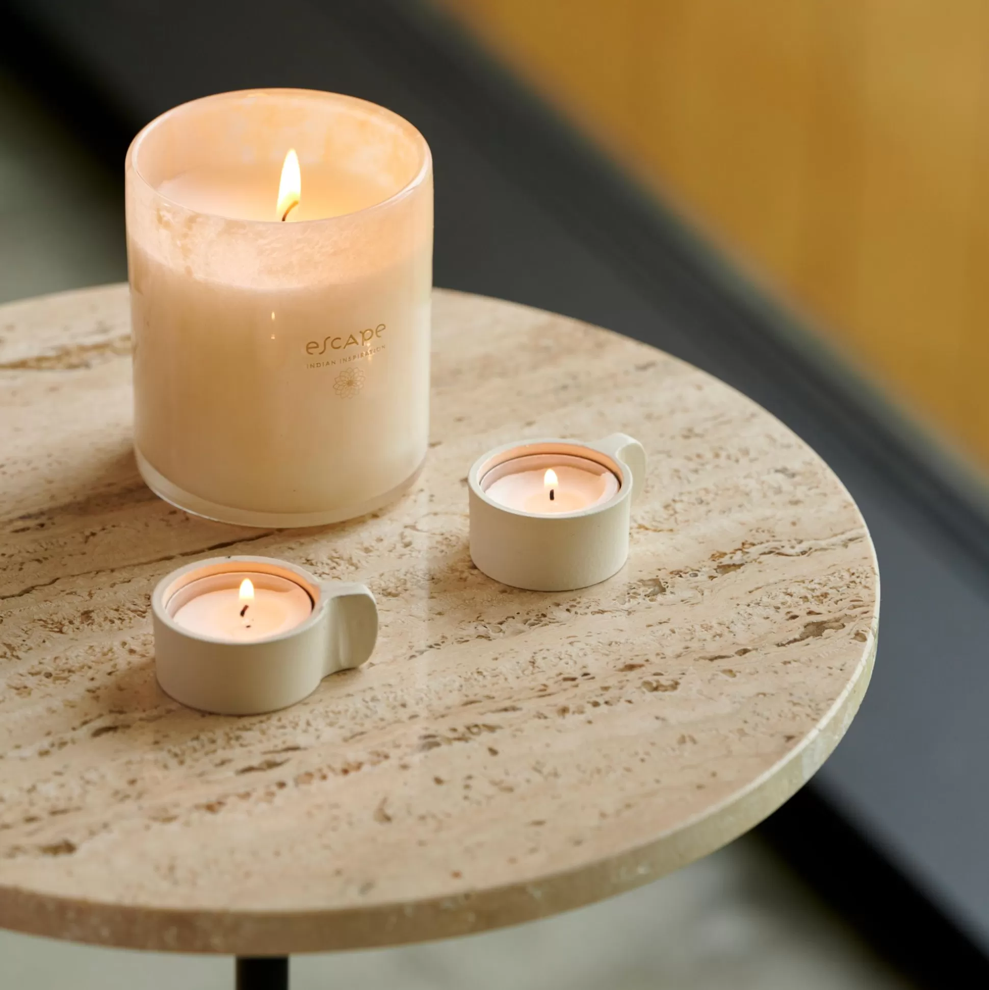 Velas<CASA Escape World Goa Vela Perfumada En Vaso Blanco, Color Rosa Viejo